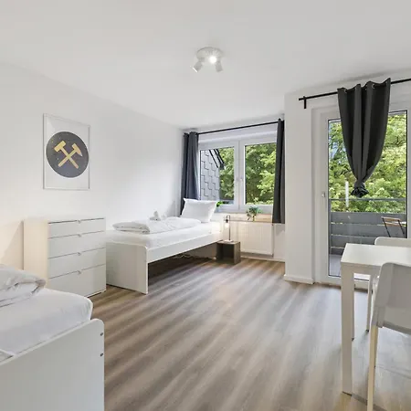 Apartment Mit 2 Einzelbetten Und Balkon *