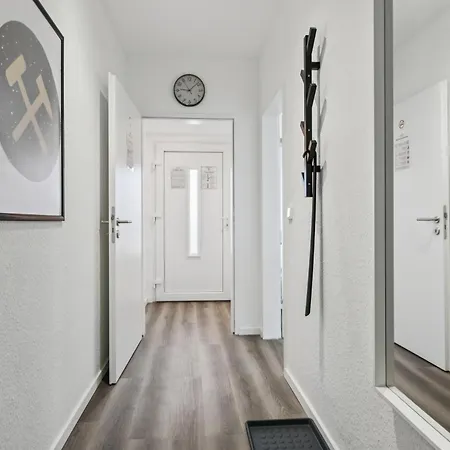 Mit 2 Einzelbetten Und Balkon