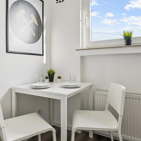 Mit 2 Einzelbetten Und Balkon Apartment *